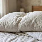 Gilaus miego ant natūralių pūkų paslaptis, kuri keičia jūsų savijautą ryte gilaus-miego-ant-naturaliu-puku-paslaptis-kuri-keicia-jusu-savijauta.webp.webp